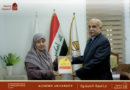 رئاسة جامعة الصفوة تكرّم عميد كلية طب الأسنان بدرع العميد المثالي